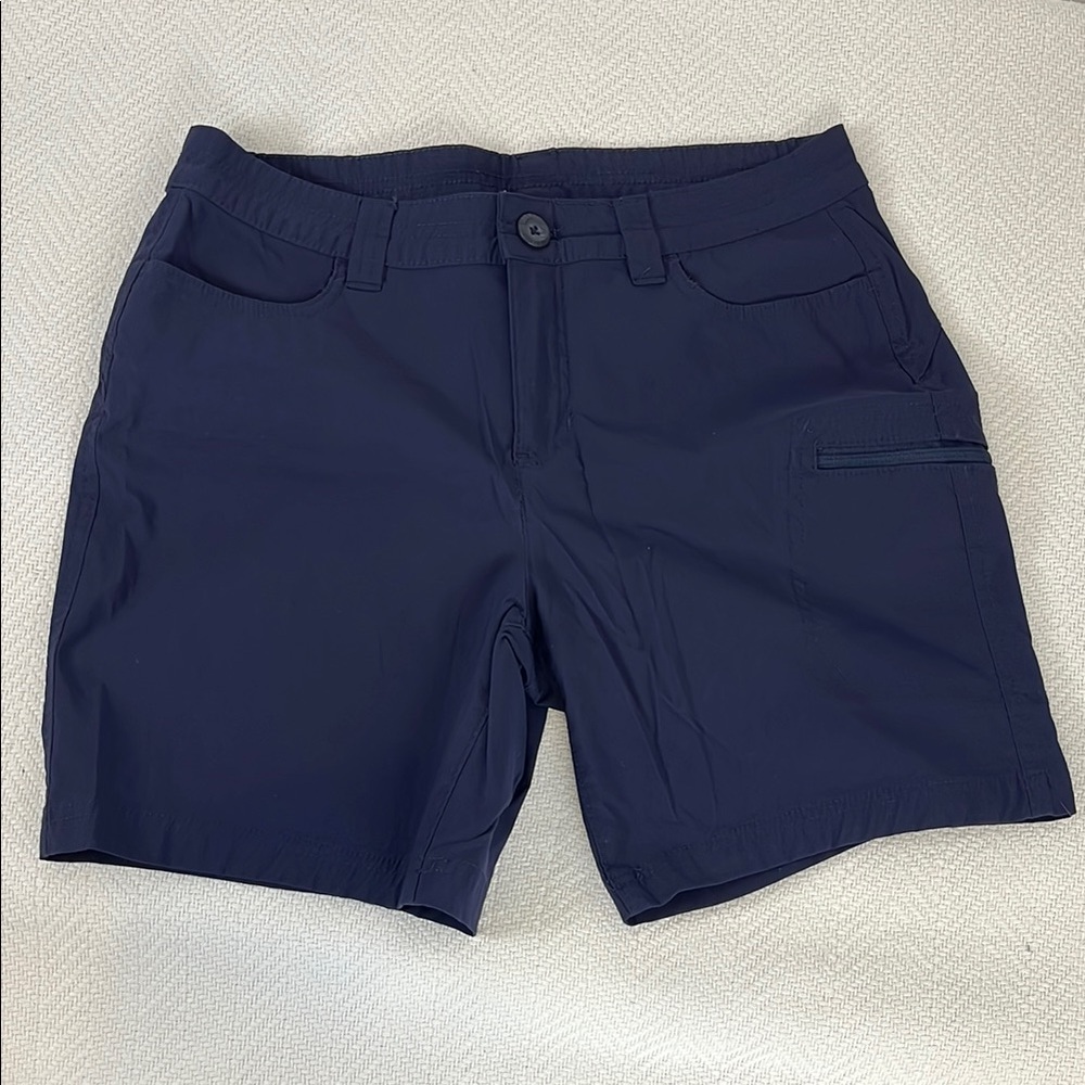 Eddie Bauer Blue Cargo Shorts with Relaxed Fit